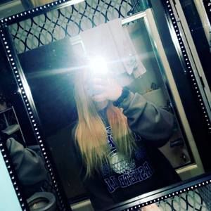 Meet your Posher, Ava